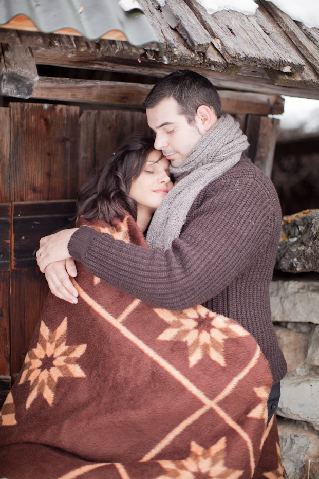 ©Ingrid Lepan Photographe - seance apres le mariage a la montagne - La mariee aux pieds nus -5