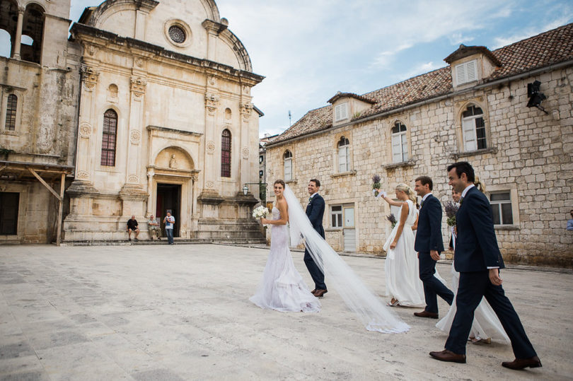 Un mariage en Croatie à découvrir sur le blog mariage www.lamarieeauxpiedsnus.com - Photos Lifestories Wedding