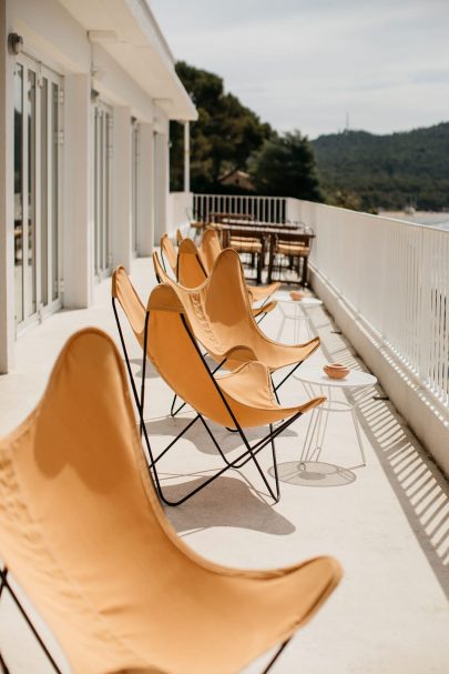 Un mariage épuré et minimaliste à l'hôtel Les roches rouges - Lifestories wedding - La mariée aux pieds nus