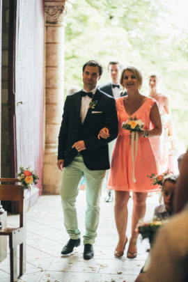 Lifestories Wedding - Un mariage en corail et aqua en Charente - La mariée aux pieds nus