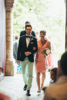 Lifestories Wedding - Un mariage en corail et aqua en Charente - La mariée aux pieds nus