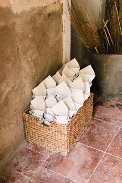 Un mariage rock et décontracté en Dordogne - Photographe : Chloé Lapeyssonnie - Blog mariage : La mariée aux pieds nus