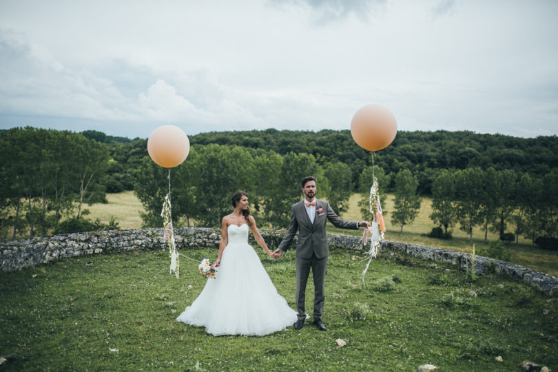 Lifestories Wedding - Un mariage en corail et aqua en Charente - La mariée aux pieds nus