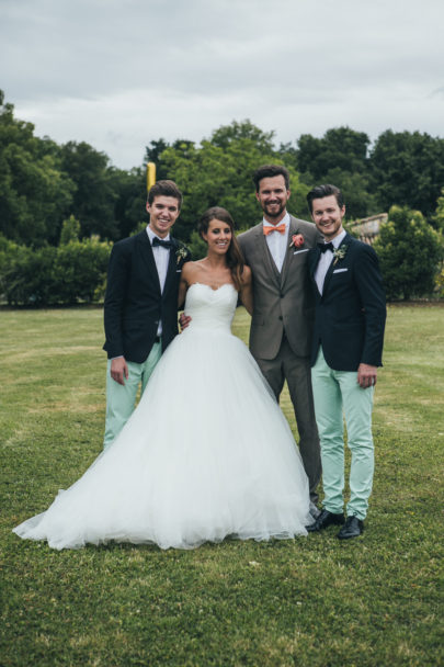 Lifestories Wedding - Un mariage en corail et aqua en Charente - La mariée aux pieds nus