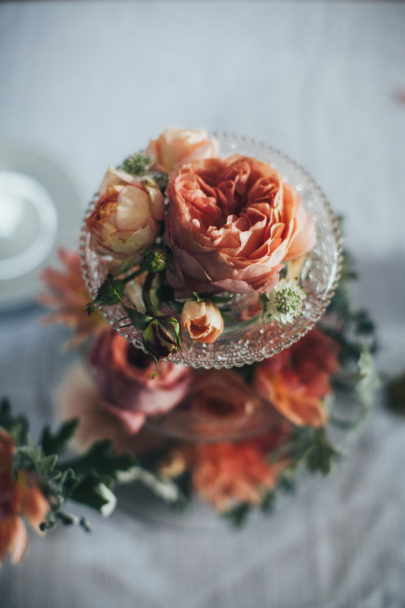Lifestories Wedding - Un mariage en corail et aqua en Charente - La mariée aux pieds nus