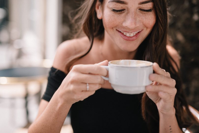 Leila Buecher - Joaillerie contemporaine et audacieuse - Mariage - Photos : Chloé Lapeyssonnie - Blog : La mariée aux pieds nus