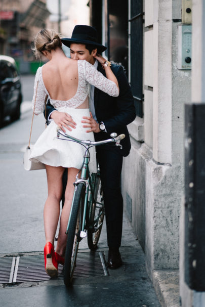 Robe mariée civile par Mademoiselle de Guise - A découvrir sur le blog mariage www.lamarieeauxpiedsnus.com - Photos : Chloé Lapeyssonnie