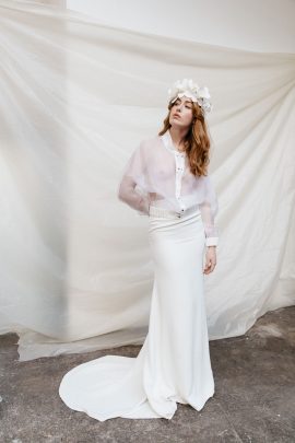 By Romance, prêt-à-porter mariée - ARTY - Collection 2019 - Photos : Lifestories wedding - Blog mariage : La mariée aux pieds nus