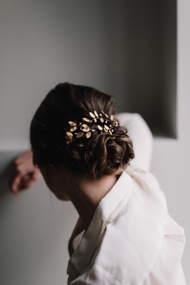 Lizeron - Accessoires de mariée - Photos : Chloé Lapeyssonnie - Blog mariage : La mariée aux pieds nus