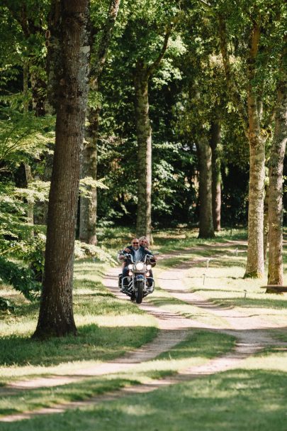 Un mariage rock et décontracté en Dordogne - Photographe : Chloé Lapeyssonnie - Blog mariage : La mariée aux pieds nus