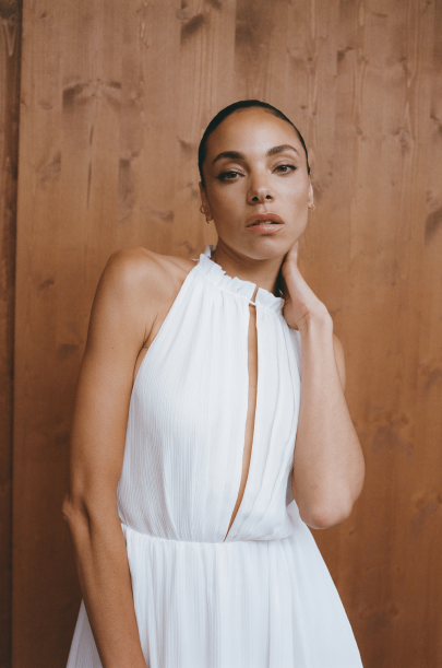Azéline - Robes de mariée - Collection 2025 - Blog mariage : La mariée aux pieds nus