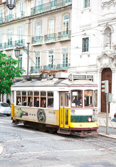 Blanccoco-Photographe - A la decouverte de Lisbonne au Portugal - La mariée aux pieds nus