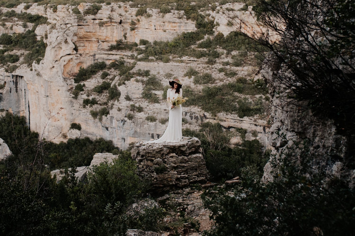 Céline Deligey - Photographe de mariage - Blog mariage : La mariée aux pieds nus