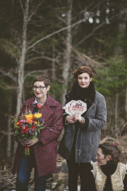 Kiss and the gang - Chloe Lapeyssonnie - Un mariage colore sous une yourte en hiver - La mariee aux pieds nus