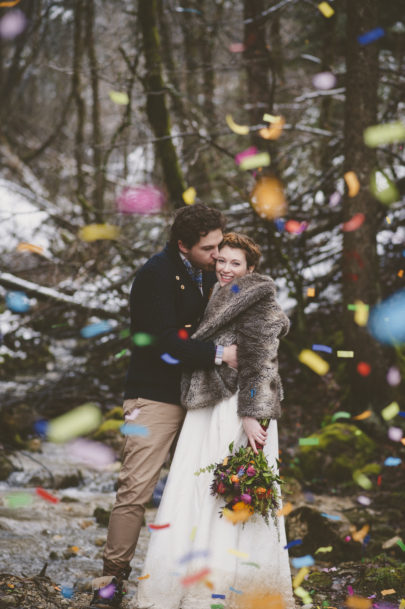 Kiss and the gang - Chloe Lapeyssonnie - Un mariage colore sous une yourte en hiver - La mariee aux pieds nus