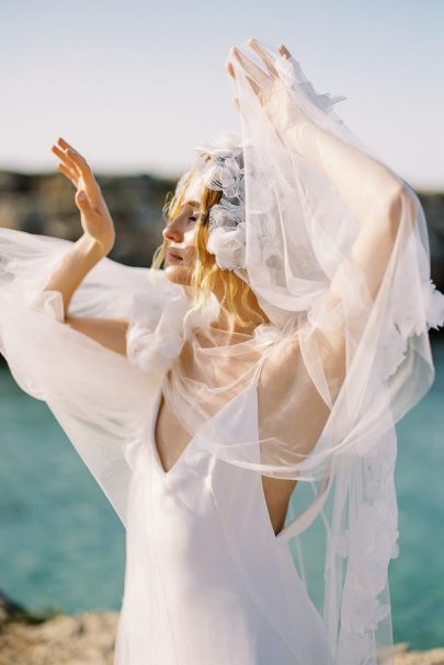 Isabella Boutin - Robes de mariée - Collection 2023 - Photos : Sylvain Bouzat - Blog mariage : La mariée aux pieds nus
