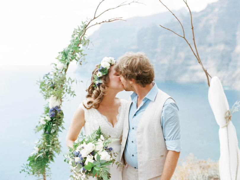 Ksenia Milushkina - Un mariage en bleu sur l'ile de Tenerife - Iles canaries - La mariée aux pieds nus