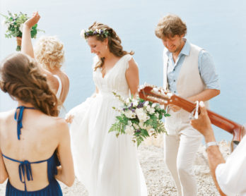 Ksenia Milushkina - Un mariage en bleu sur l'ile de Tenerife - Iles canaries - La mariée aux pieds nus