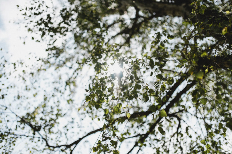 Un mariage joyeux, simple et coloré à découvrir sur le blog mariage www.lamarieeauxpiedsnuis - Photos : Willy Brousse