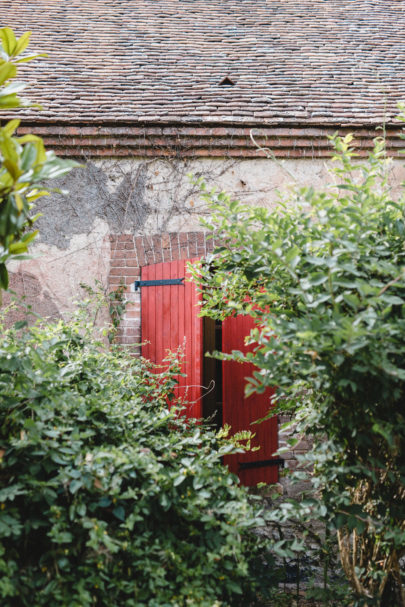 Un mariage joyeux, simple et coloré à découvrir sur le blog mariage www.lamarieeauxpiedsnuis - Photos : Willy Brousse