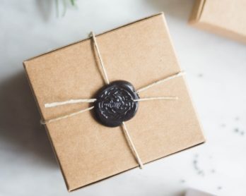 8 façons de personnaliser ses cadeaux d'invités - La mariee aux pieds nus