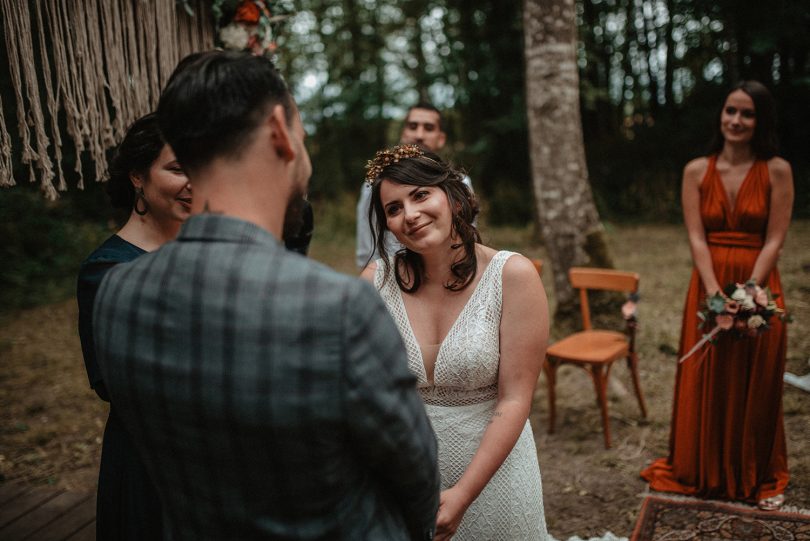 Un mariage rustique à La Seigneurie d’Alleray - Photos : Marion Billou - Blog mariage : La mariée aux pieds nus