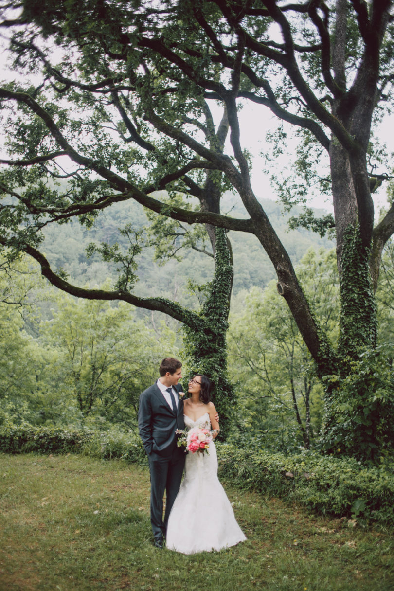 Un mariage sous la pluie près de Nice - Pinewood Weddings - La mariée aux pieds nus