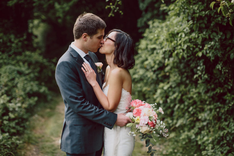 Un mariage sous la pluie près de Nice - Pinewood Weddings - La mariée aux pieds nus