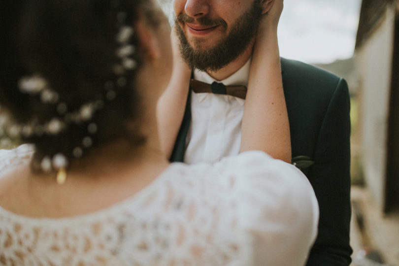 Un mariage champêtre en vert en Provence - A découvrir sur le blog mariage La mariée aux pieds nus - Photos : NeuPap Photography