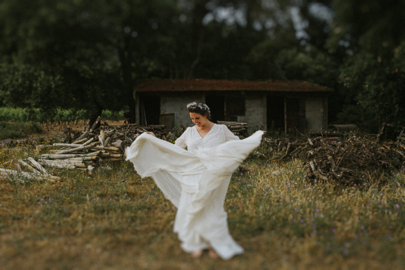 Un mariage champêtre en vert en Provence - A découvrir sur le blog mariage La mariée aux pieds nus - Photos : NeuPap Photography
