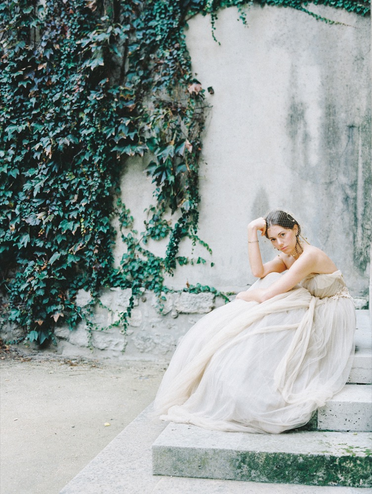 D'Arcy Benincosa - Un mariage à Paris - La mariée aux pieds nus