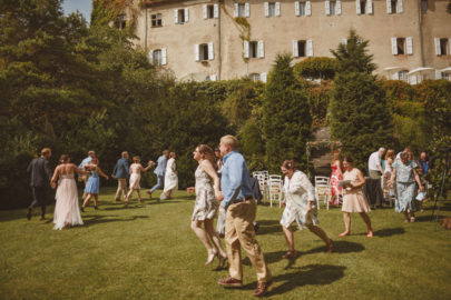 Ed Peers - Un mariage en petit comite en Ariege - La mariee aux pieds nus