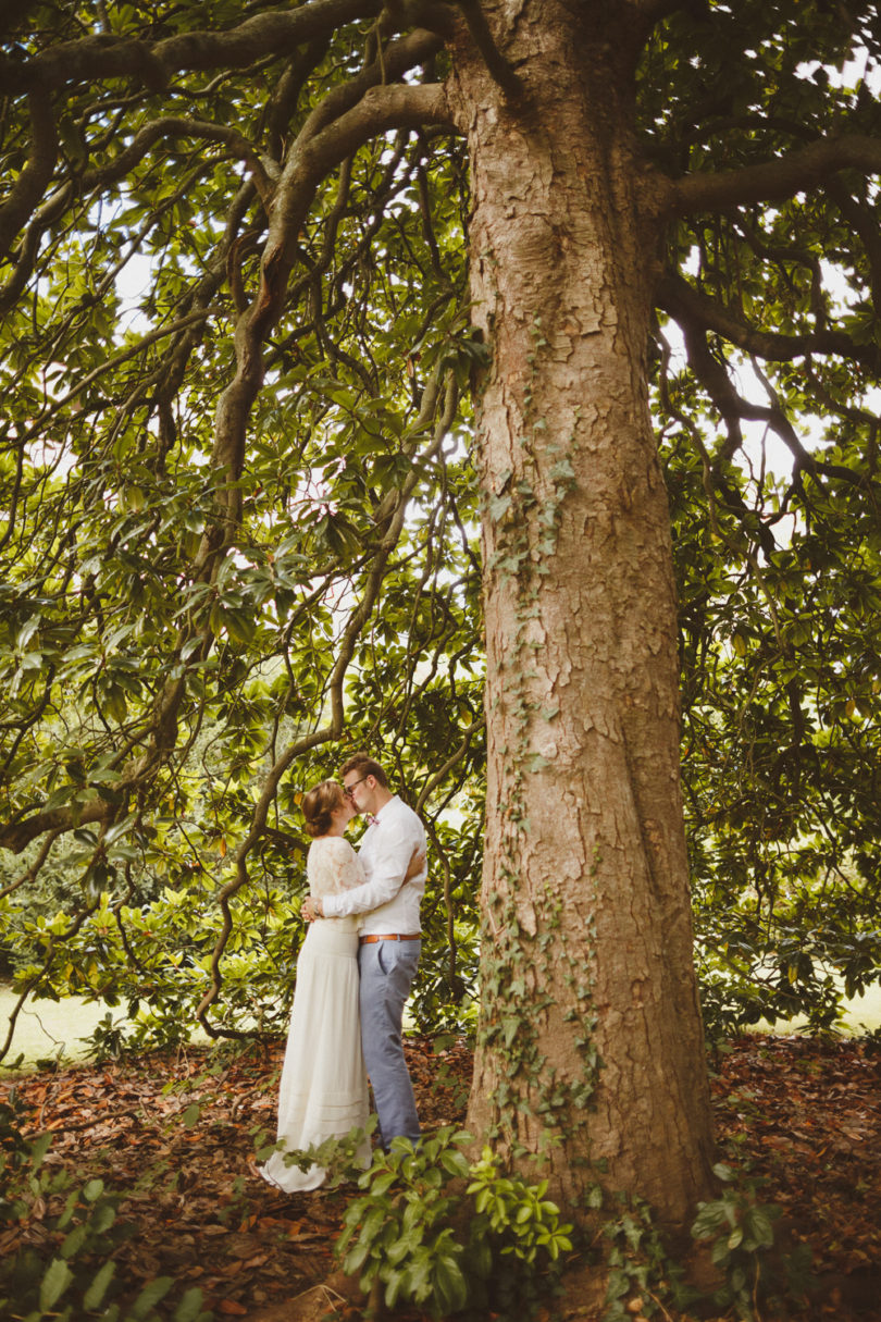 Ed Peers - Un mariage en petit comite en Ariege - La mariee aux pieds nus