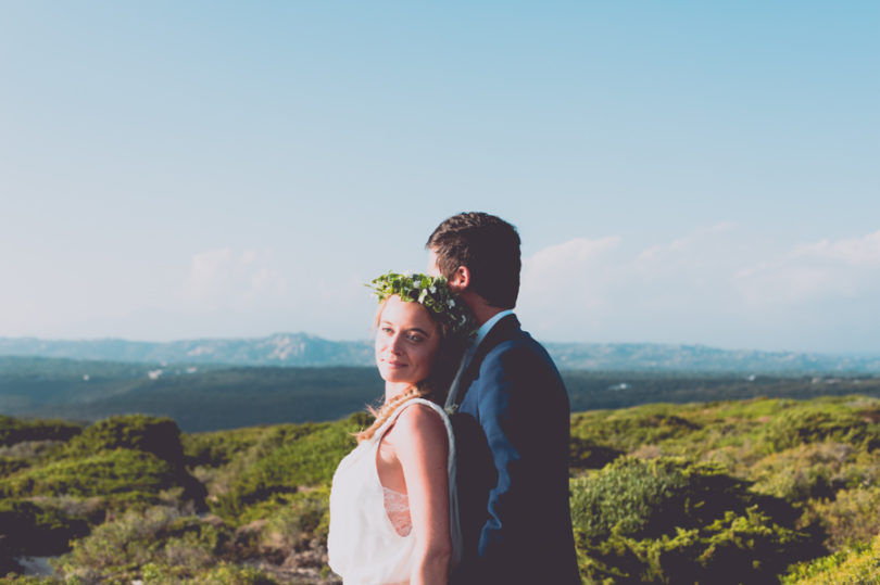 Mademoiselle G Photographie - Un mariage boheme en Corse - La mariee aux pieds nus