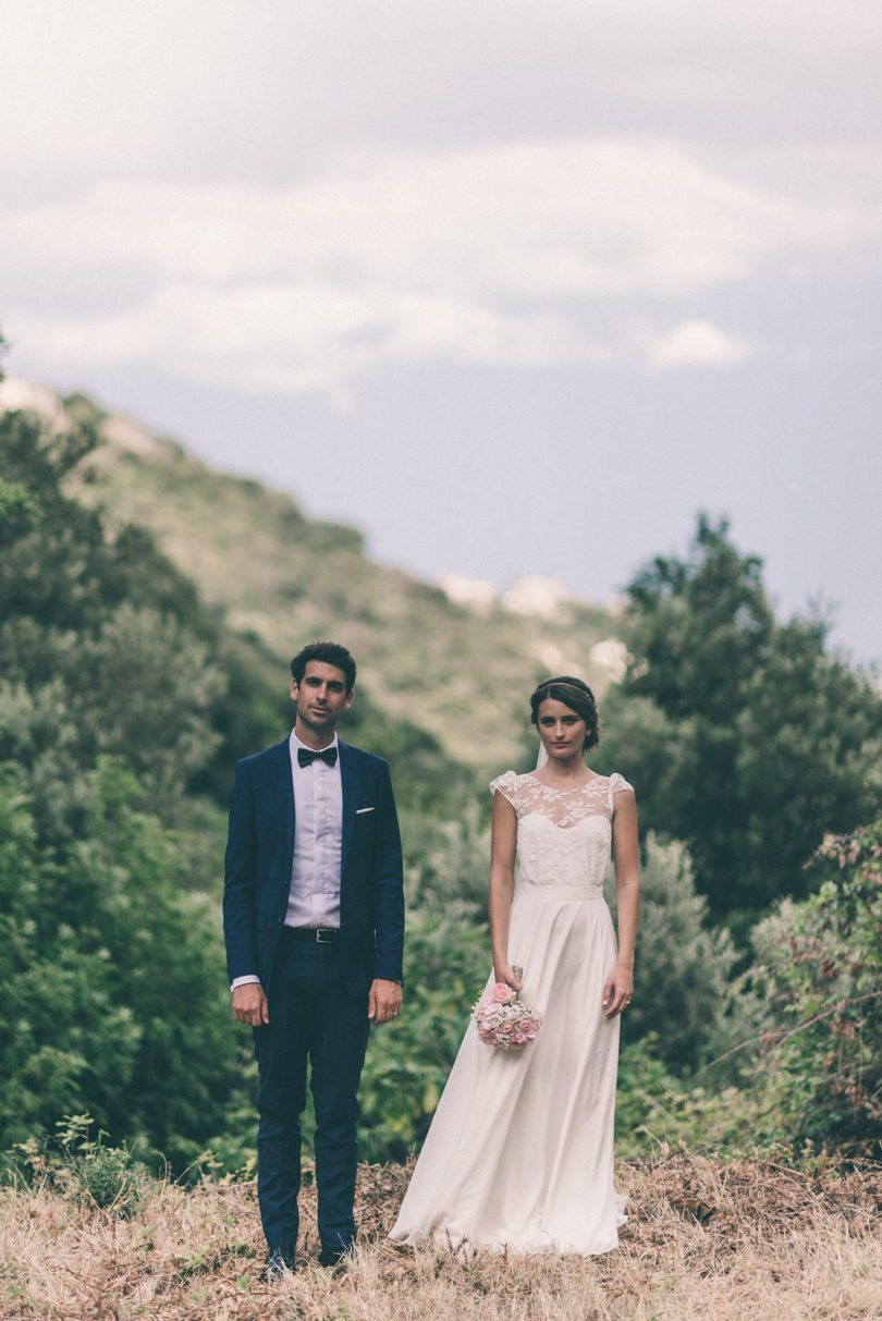 Un mariage en Corse - La mariée aux pieds nus - Photos : Julien Navarre