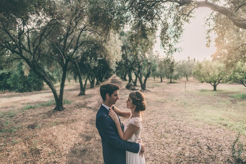 Un mariage en Corse - La mariée aux pieds nus - Photos : Julien Navarre