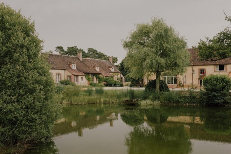 16 conseils de dernière minute pour profiter de votre mariage - La mariée aux pieds nus - Photo : Capyture