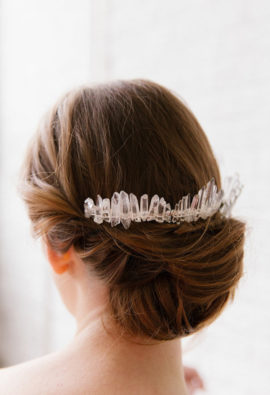 Mes 15 accessoires de tête préférés pour les mariées d'hiver - A découvrir sur le blog mariage www.lamarieeauxpiedsnus.com