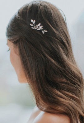 Mes 15 accessoires de tête préférés pour les mariées d'hiver - A découvrir sur le blog mariage www.lamarieeauxpiedsnus.com