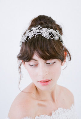 Mes 15 accessoires de tête préférés pour les mariées d'hiver - A découvrir sur le blog mariage www.lamarieeauxpiedsnus.com