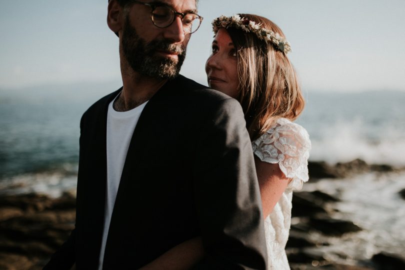 Un mariage naturel et végétal en Corse - Soul Pics Photographe - La mariée aux pieds nus