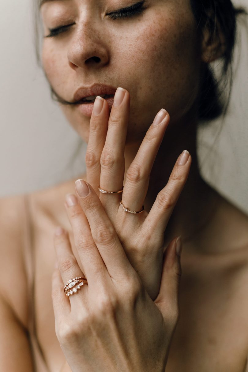 Leila Buecher - Joaillerie de mariage - Blog mariage : La mariée aux pieds nus