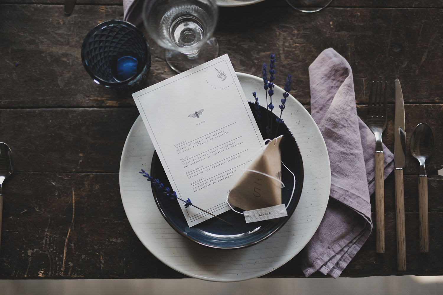Allons-y Alonso - Faire-parts et papeterie de mariage - Blog mariage : La mariée aux pieds nus