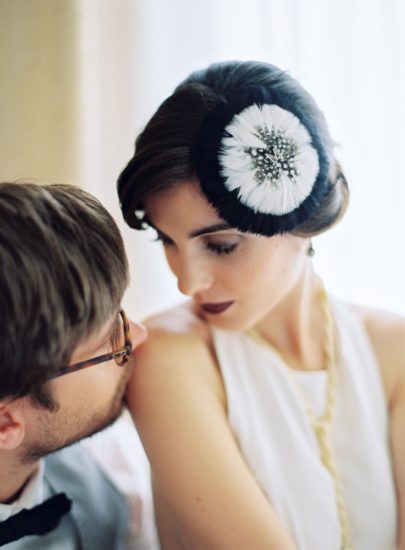 l'Artisan Photographe - Un mariage années 20 - Inspiration - Hotel du Collectionneur Paris - La mariee aux pieds nus