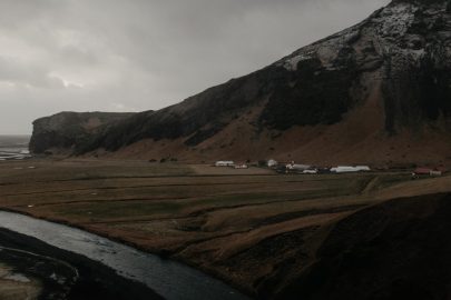 Organiser son voyage de noces en Islande avec Guide to Iceland - Photos : Baptiste Hauville - Blog mariage : La mariée aux pieds nus