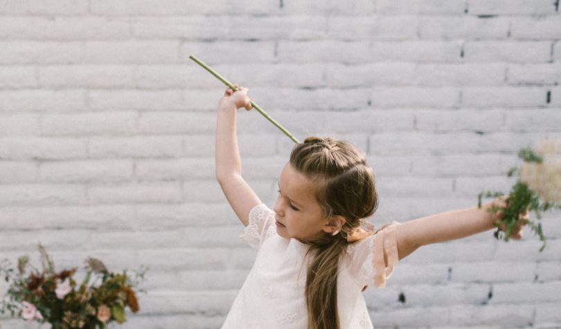 Birdie - Tenues de cortège par Christina Sfez - Blog mariage : La mariée aux pieds nus