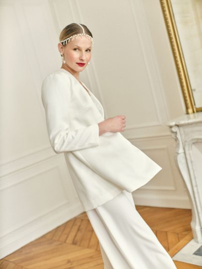 Camille Marguet - Robes de mariée - Mariage civil - Collection 2024 - Blog mariage : La mariée aux pieds nus