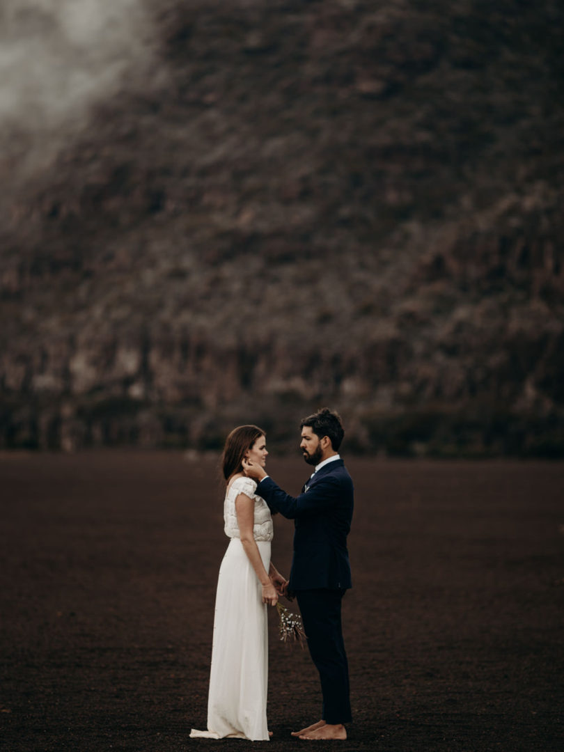 Un mariage végétal à La Réunion - A découvrir sur le blog mariage www.lamarieeauxpiedsnus.com - Photos : Capyture