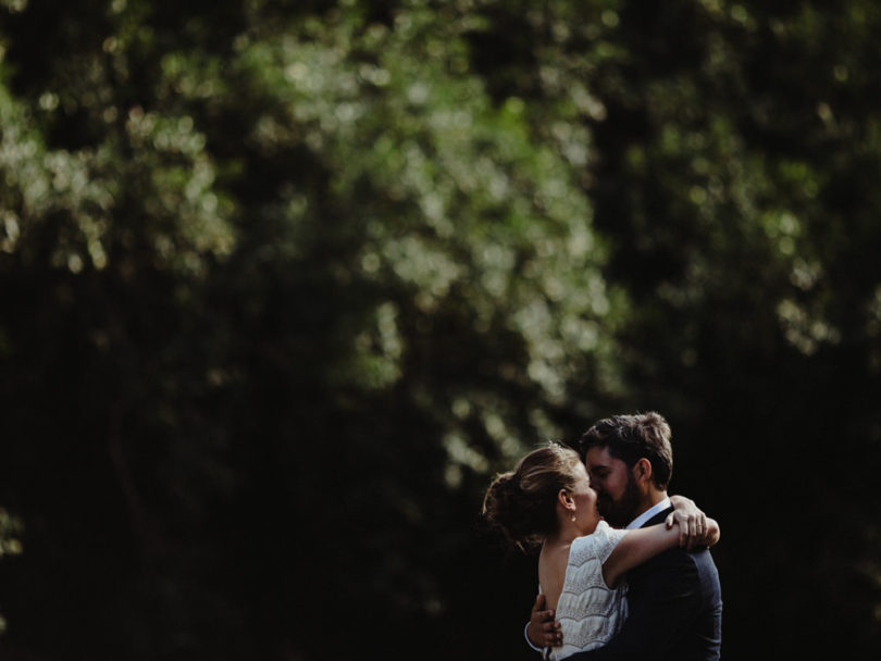 Un mariage végétal à La Réunion - A découvrir sur le blog mariage www.lamarieeauxpiedsnus.com - Photos : Capyture