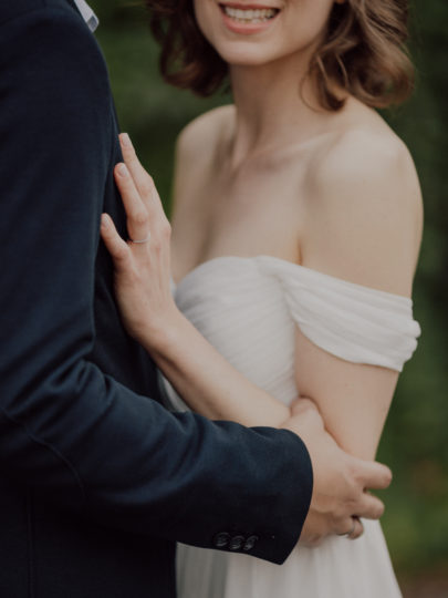 Un mariage simple et champêtre en Alsace - A découvrir sur www.lamarieeauxpiedsnus.com - Photos : Capyture